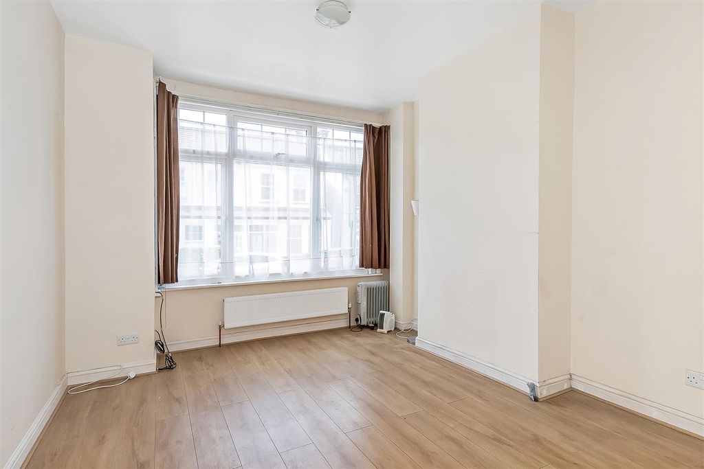 Property photo 3 of 13 Reception Room