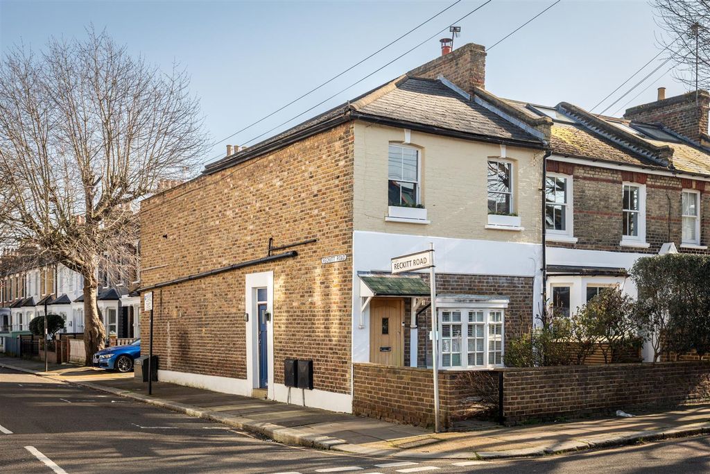 Property photo 1 of 10 Duke Road-13.Jpg