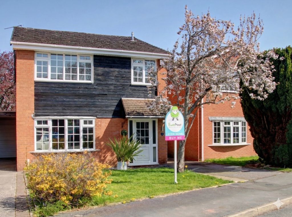 Property photo 1 of 12 Lant Close - Matt Clinton Ewemove Kenilworth