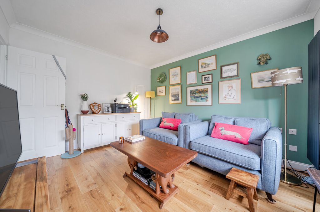 Property photo 2 of 14 1470054-16-6A195F...