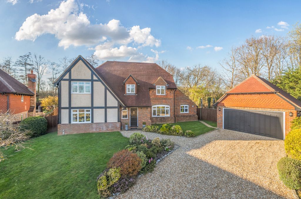 Property photo 1 of 30 1426214-1-69Baea2...