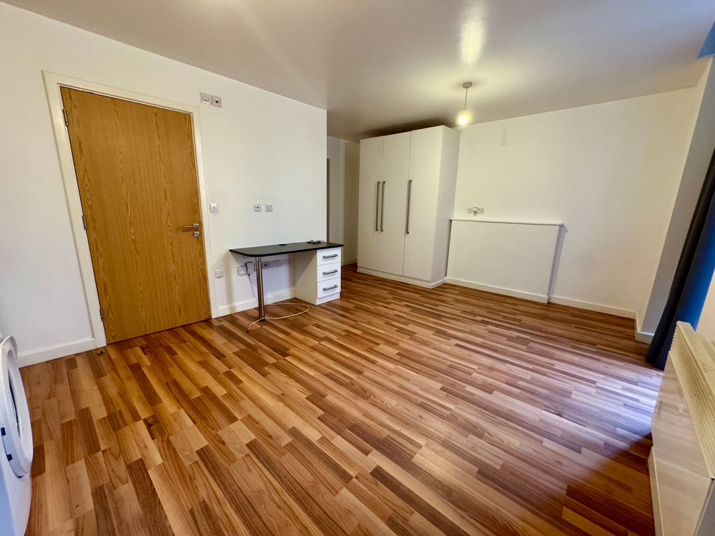 Property photo 3 of 4