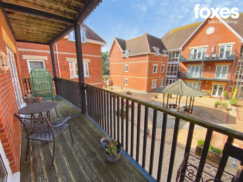 Property photo 2 of 18 5061111