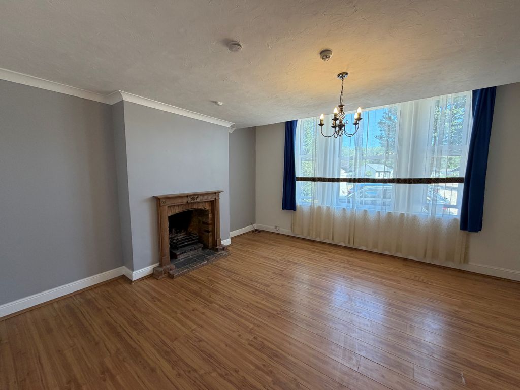 Property photo 3 of 7 Image