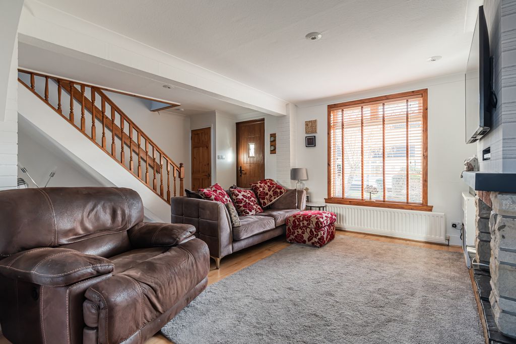 Property photo 3 of 19 Property Image 4