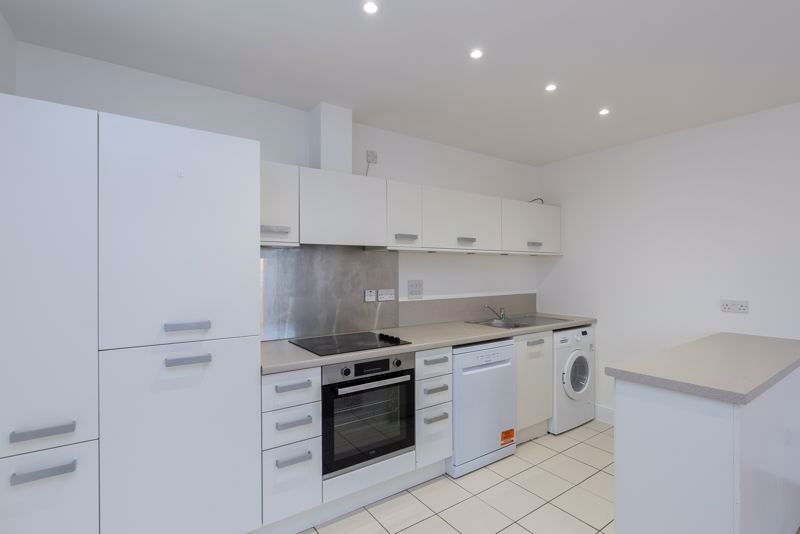 Property photo 3 of 22 Kitchen