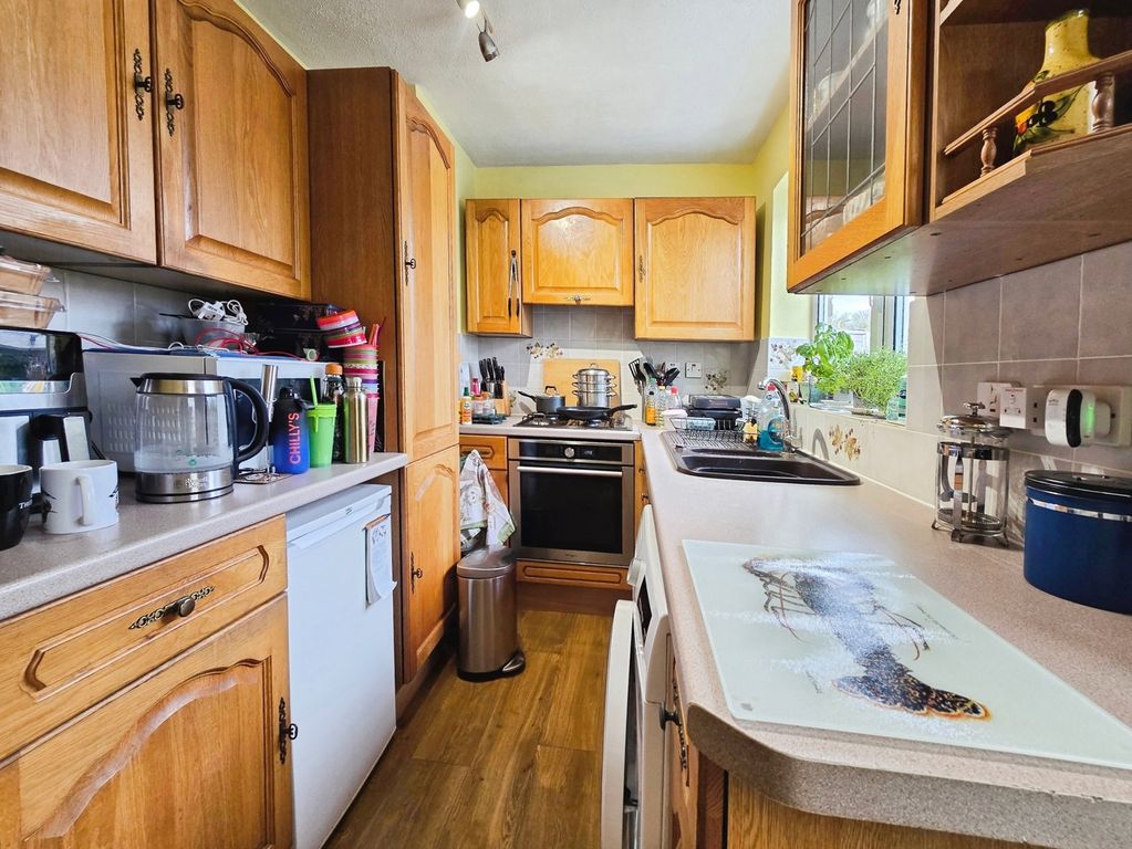 Property photo 3 of 11 Pbox-Img.Jpg