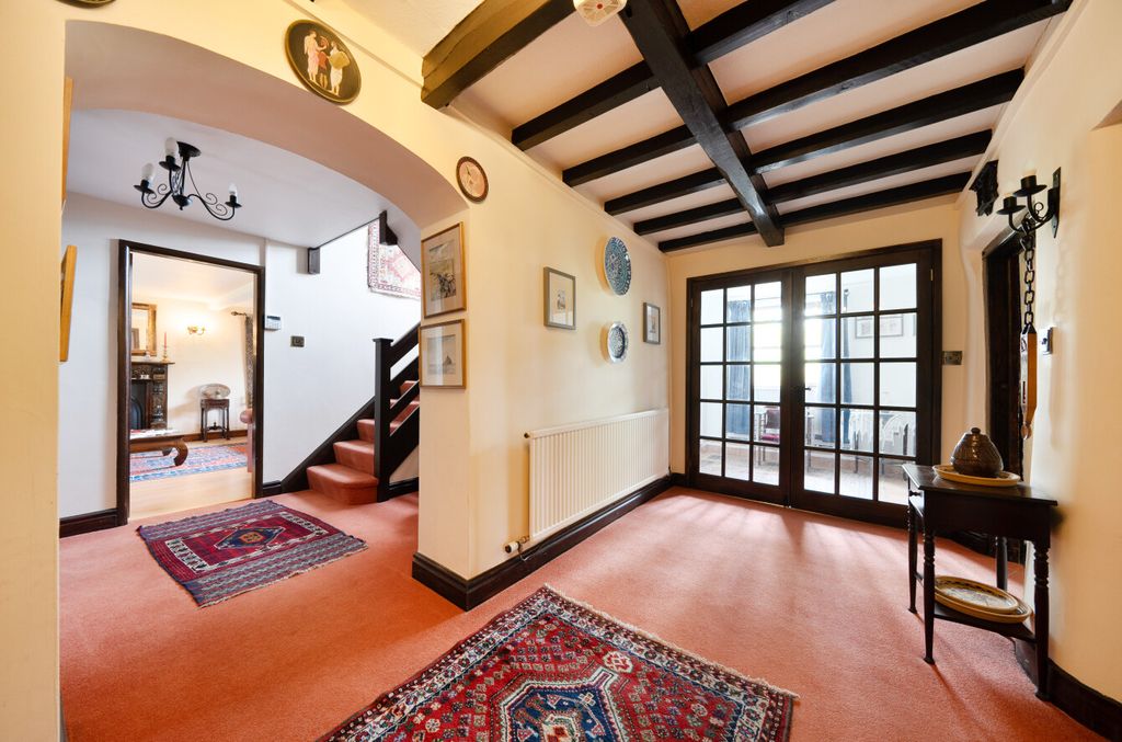 Property photo 3 of 37 -69E63F55Dfe3B-l-1441676-8-69Dfbb8B9F1Ac