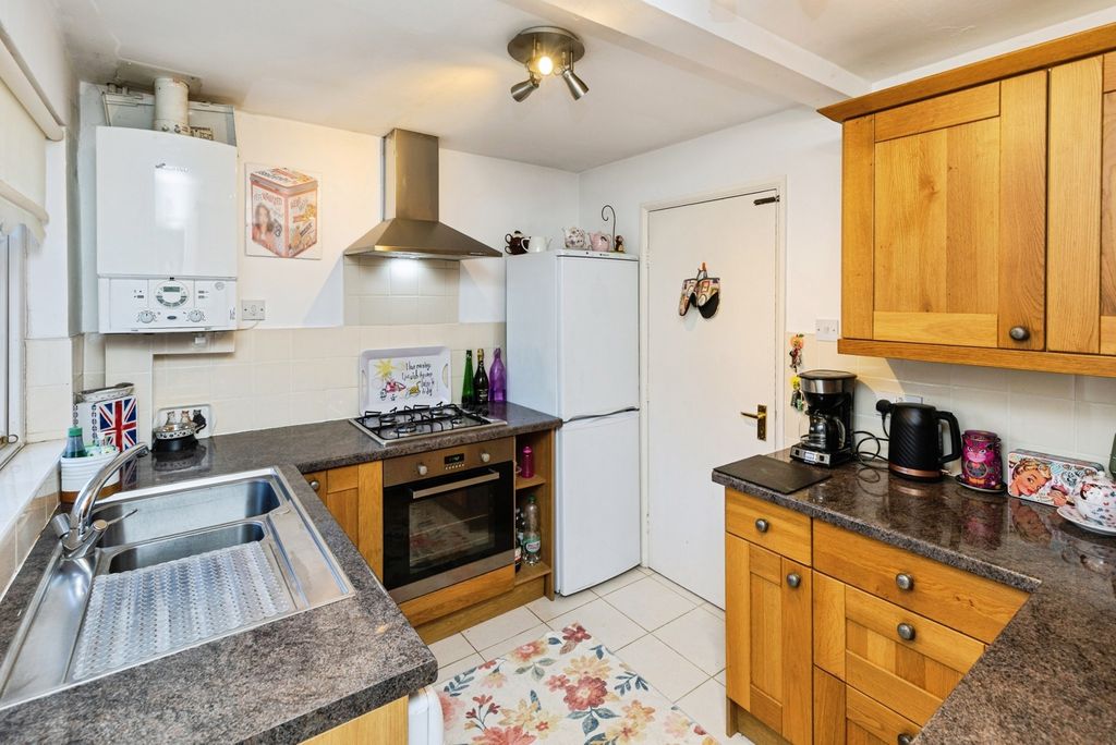 Property photo 2 of 11 Pbox-Img.Jpg
