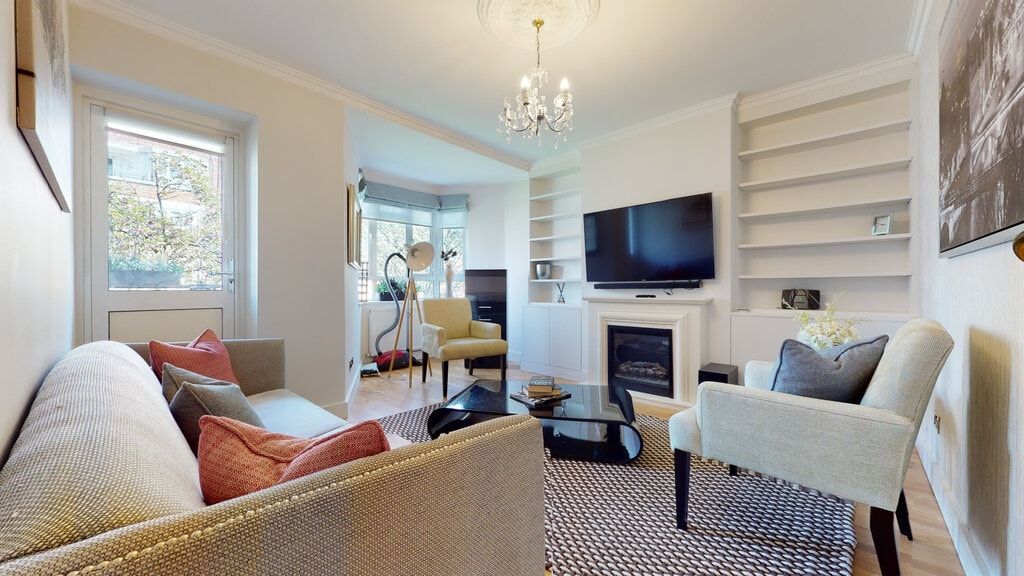 Property photo 3 of 19