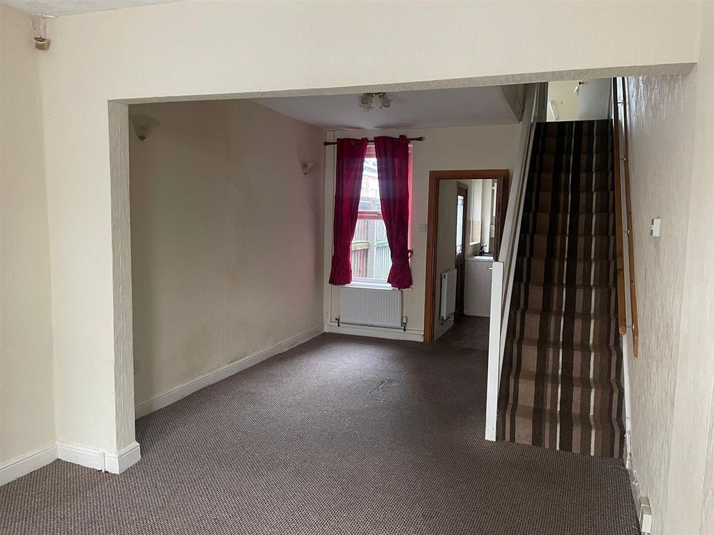 Property photo 2 of 8 2.Jpg