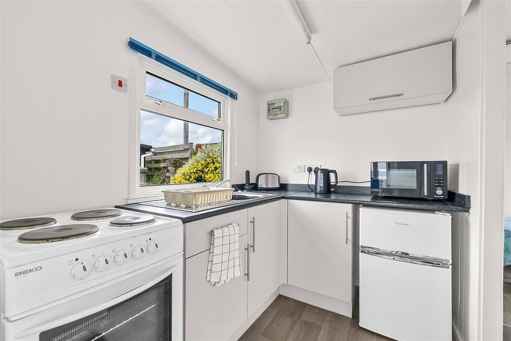 Property photo 2 of 17 Picture No. 07