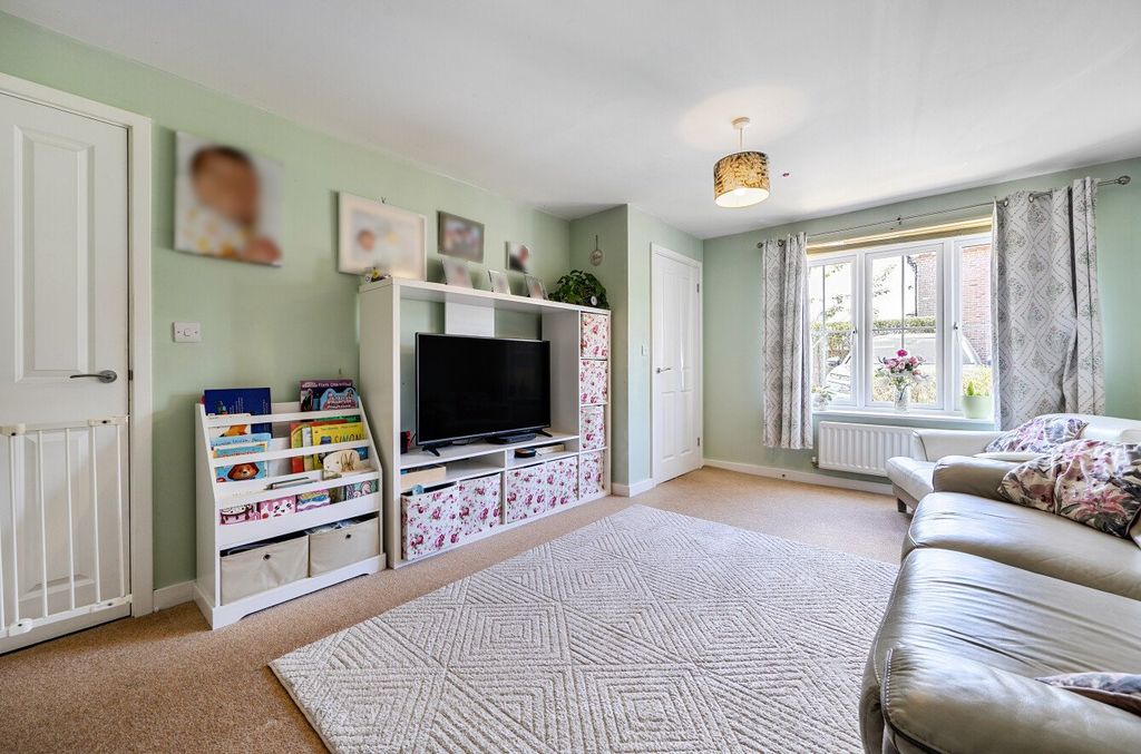 Property photo 3 of 10