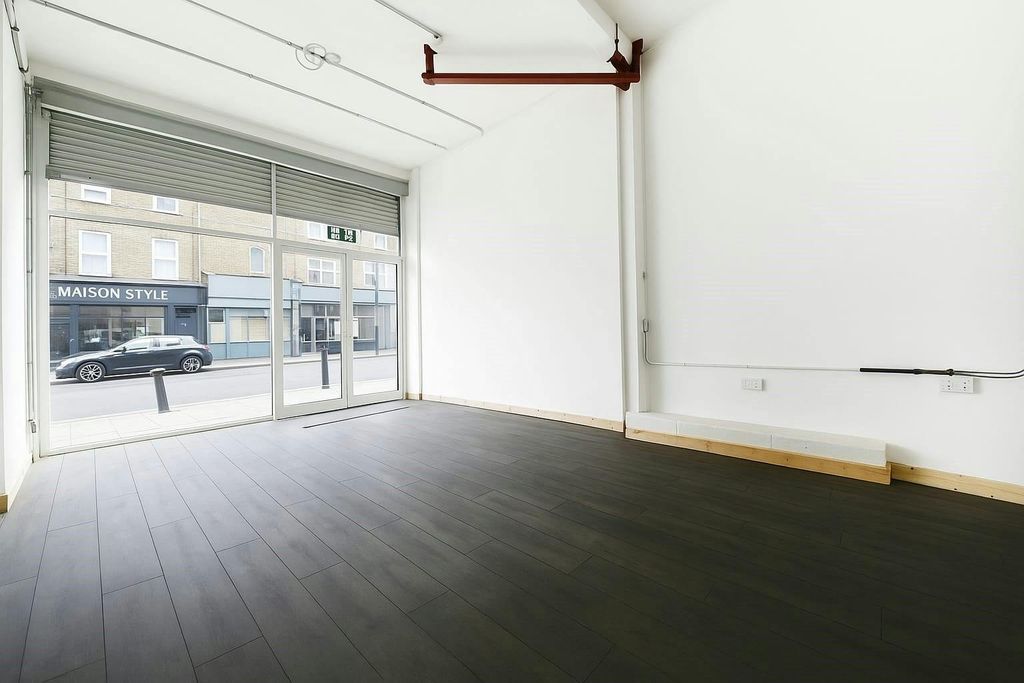 Property photo 2 of 2 1835Hr2.Jpg