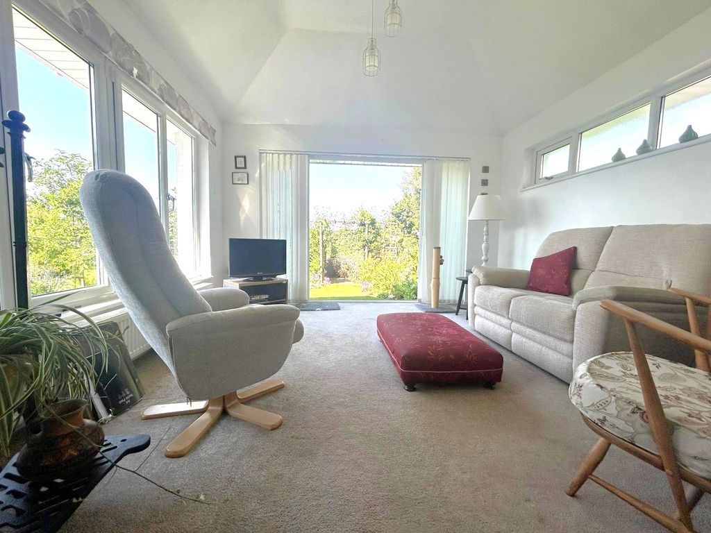 Property photo 3 of 16 Picture No. 30