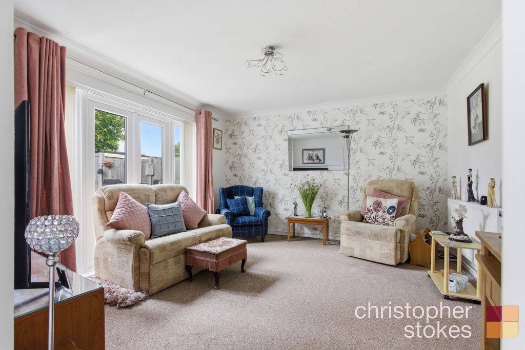 Property photo 2 of 18 5144682
