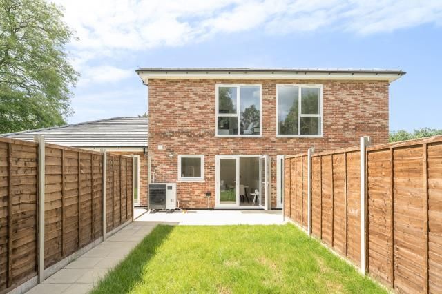 Property photo 3 of 22 External View