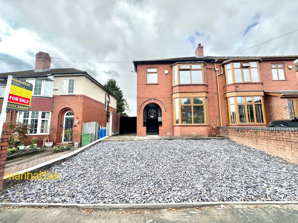 Property photo 1 of 19 External Front