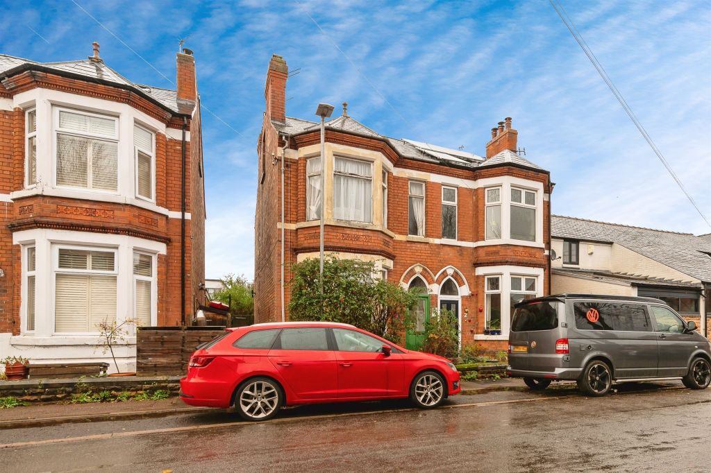 Property photo 1 of 12