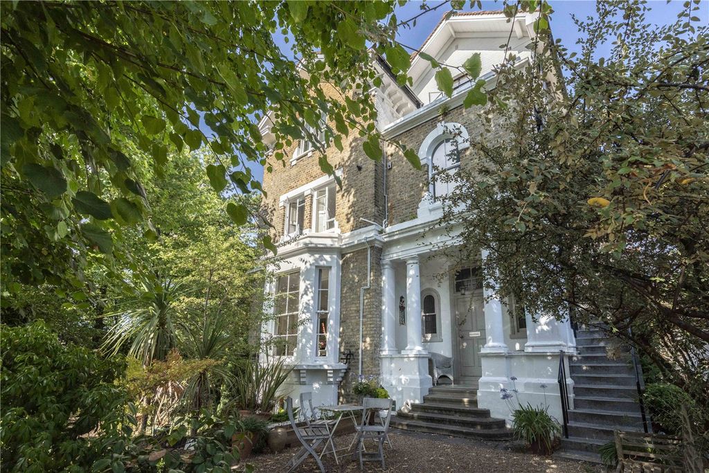 Property photo 1 of 15 Front Exterior