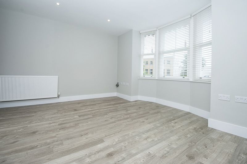 Property photo 3 of 9 Photo 9