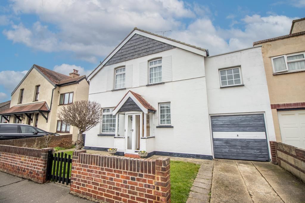 Property photo 3 of 18 Front