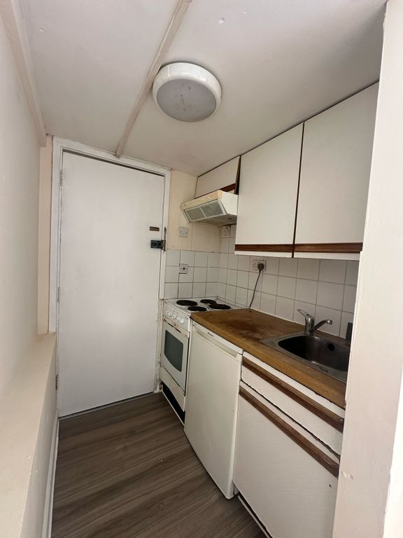 Property photo 2 of 3
