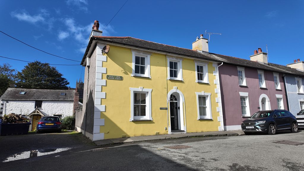 Property photo 2 of 50