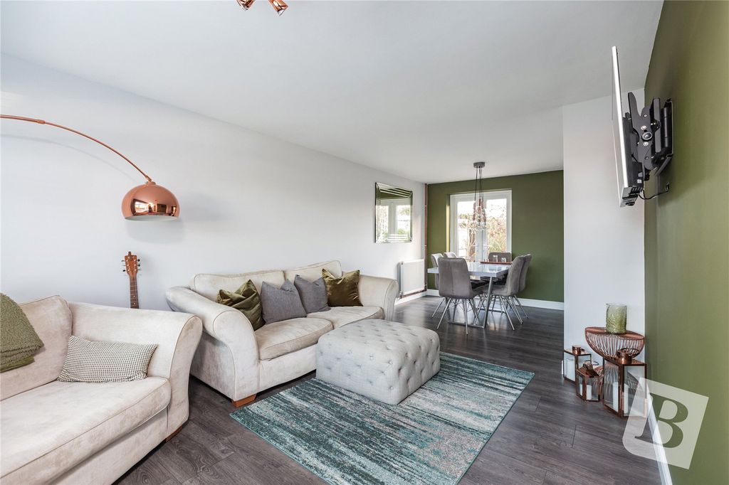 Property photo 3 of 17 Picture No. 12