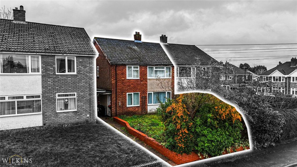 Property photo 2 of 23 Picture No. 17