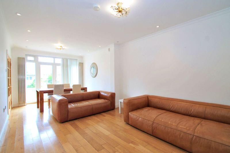 Property photo 3 of 19 Da26c7d4A04003B48cc205Df67E8Eb19.Jpeg
