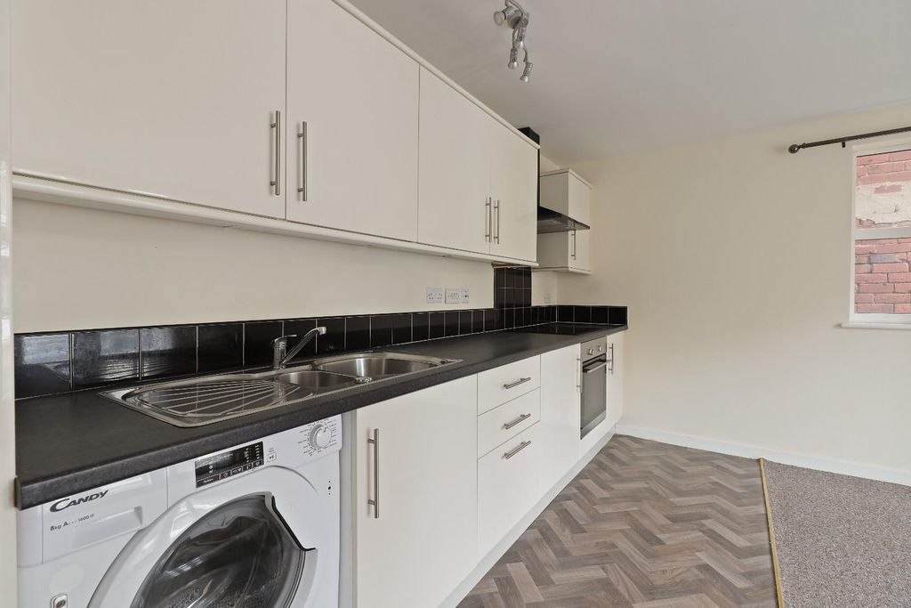 Property photo 3 of 14 Img_1766_1.Jpg
