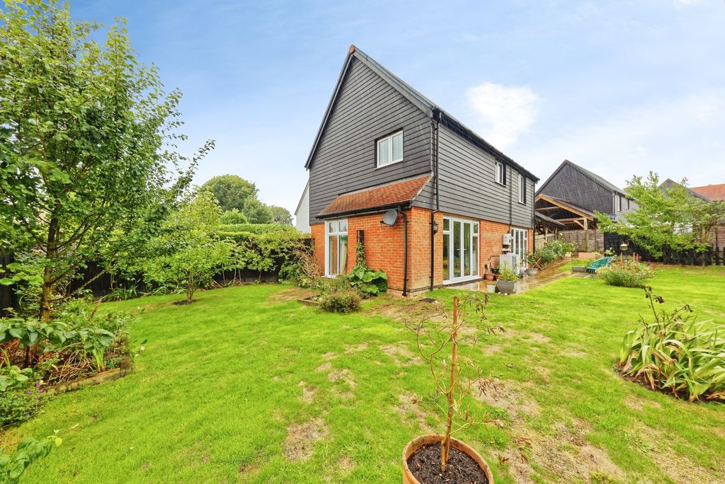 Property photo 2 of 23 Pbox-Img.Jpg