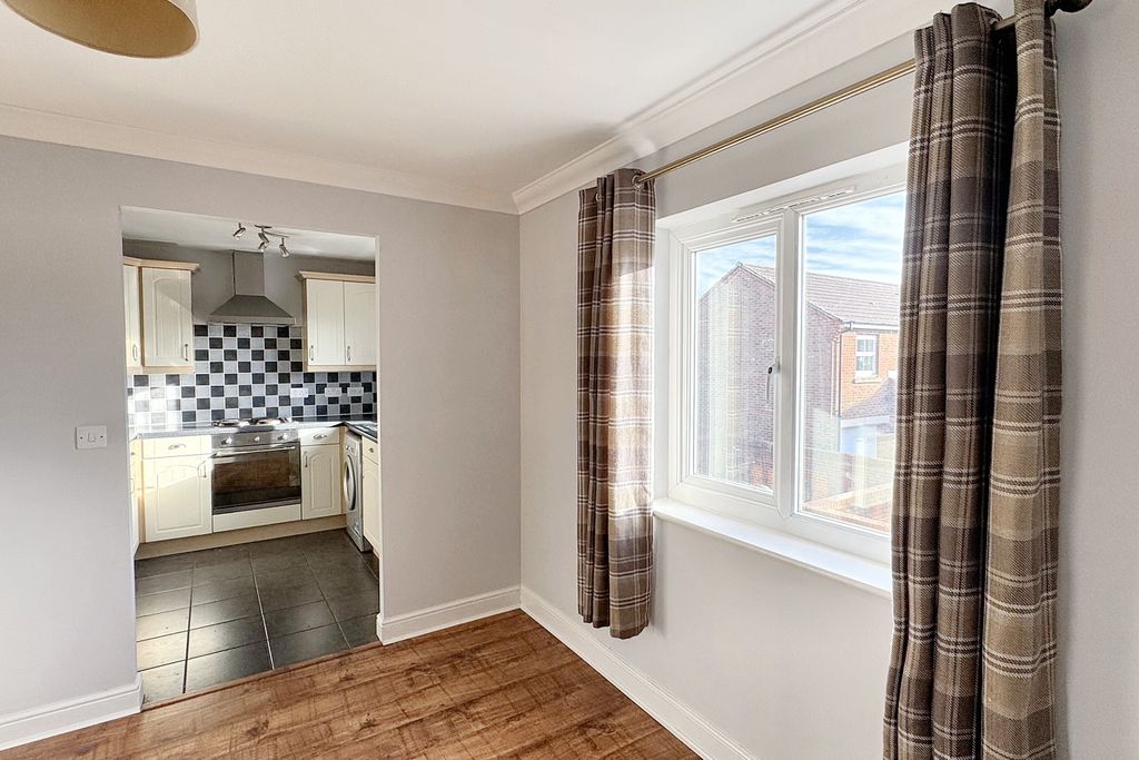 Property photo 2 of 12 Img_5603