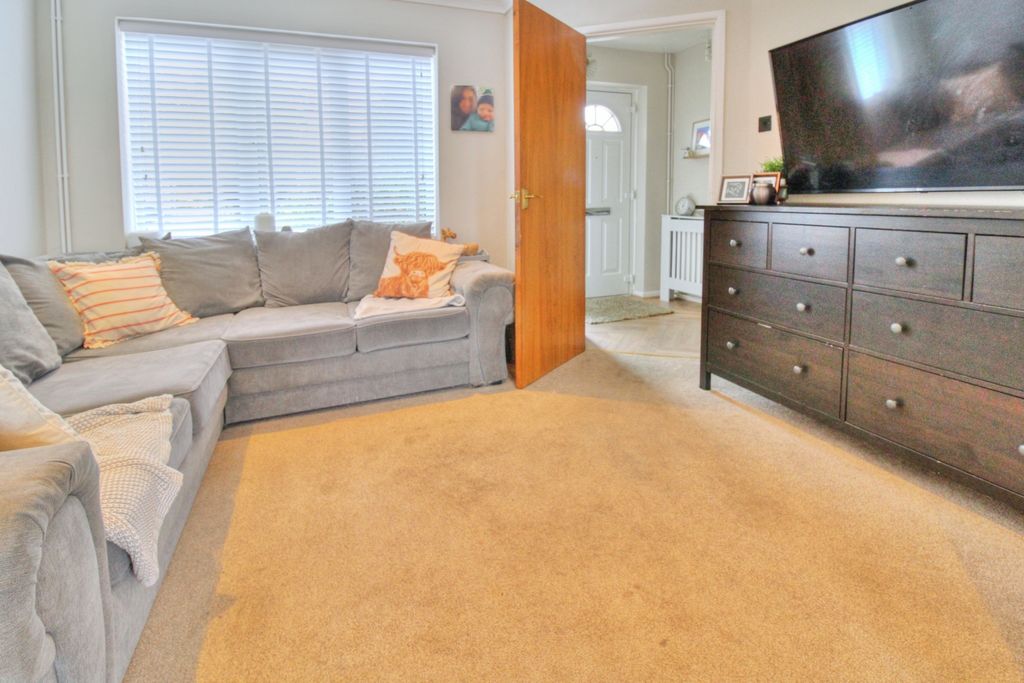 Property photo 3 of 19 Photo #3