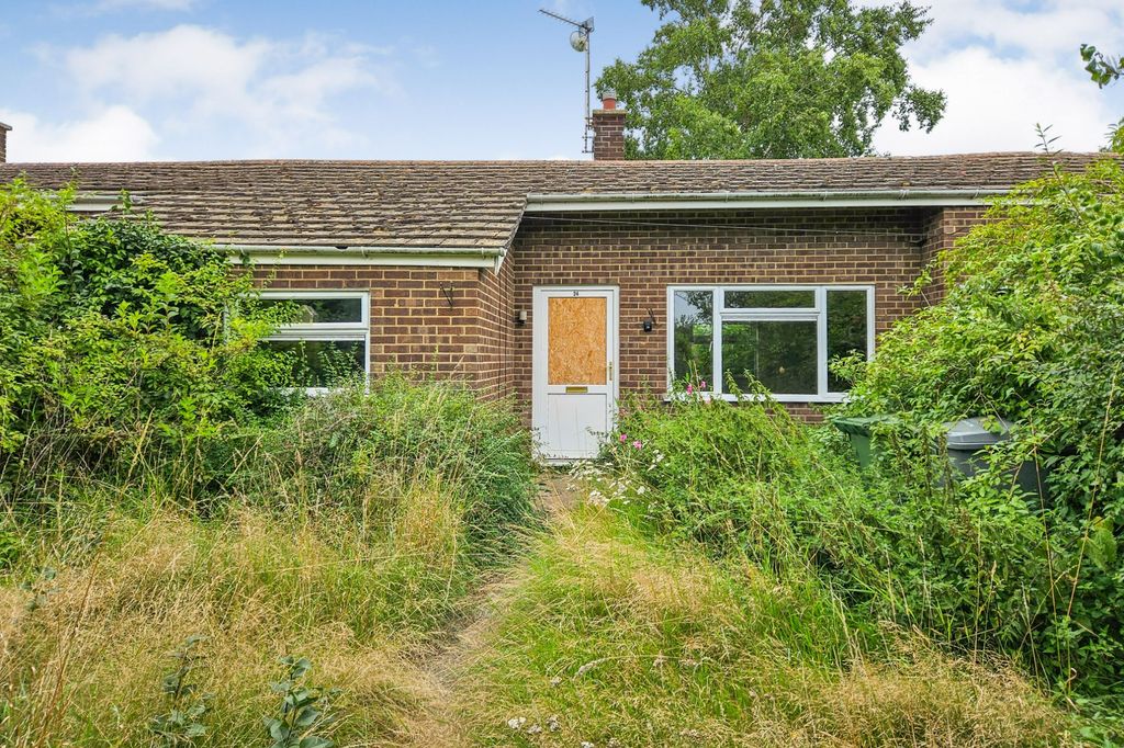 Property photo 1 of 11 24 Langley Road, Cantley, Norwich, Nr13 3Sr