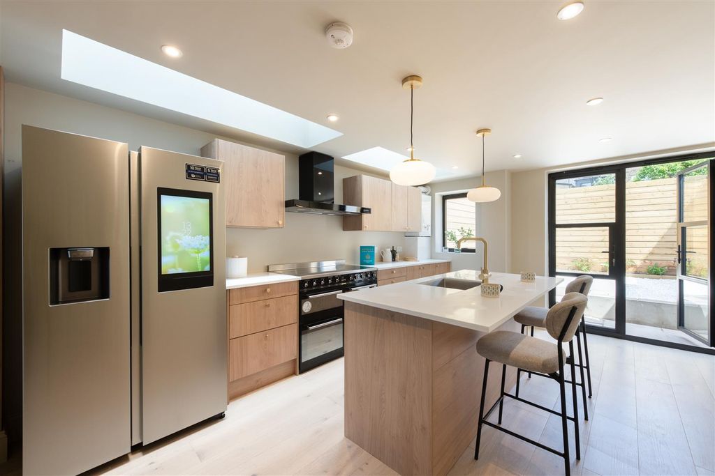 Property photo 3 of 55 3