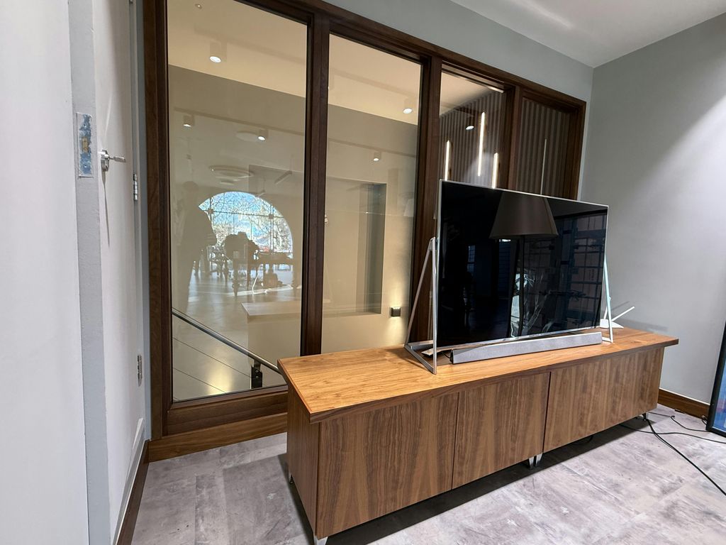 Property photo 2 of 12 Img_2166.Jpg