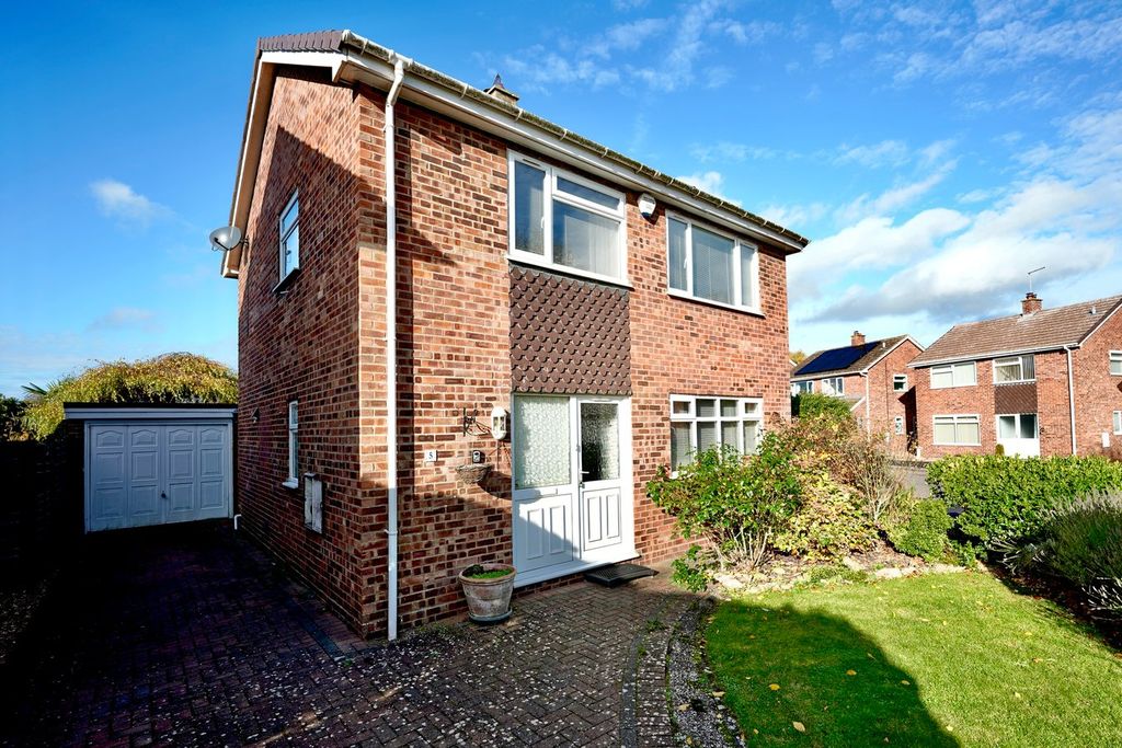 Property photo 1 of 14