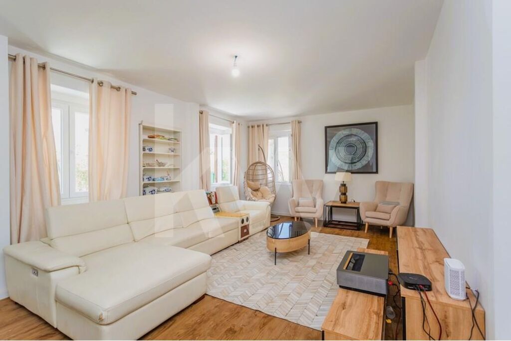 Property photo 1 of 62