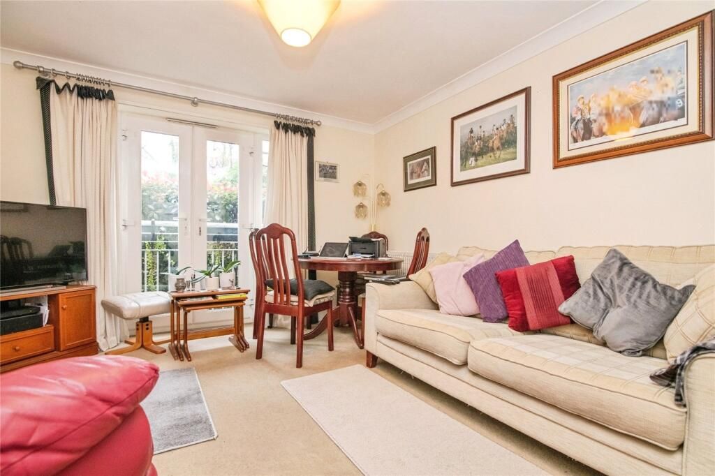 Property photo 3 of 10
