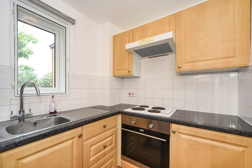 Property photo 3 of 10 E1F25303-5354-F11...
