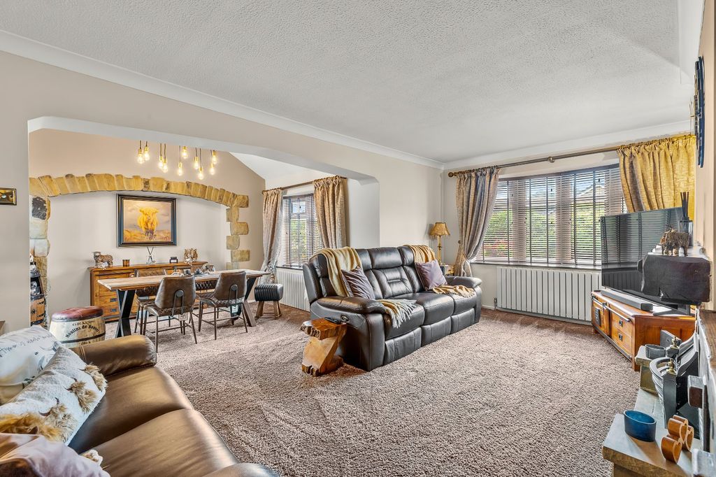 Property photo 2 of 25 Picture No. 10