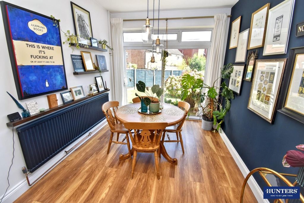 Property photo 3 of 19 Dining Room