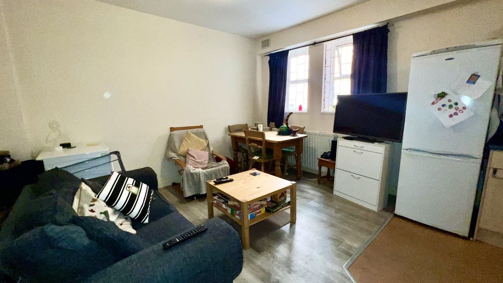 Property photo 3 of 14 Img_3369