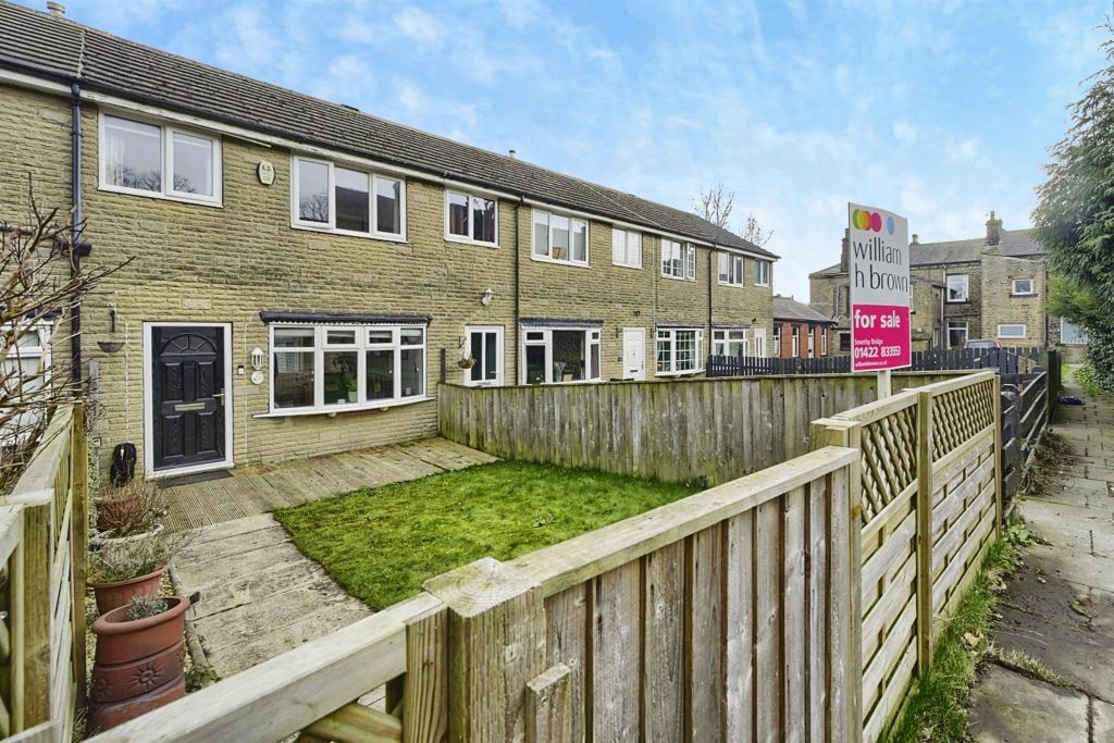Property photo 2 of 18