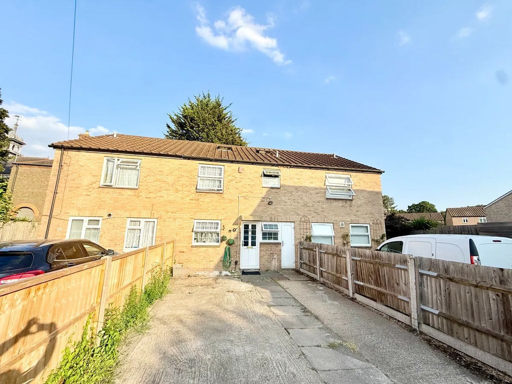 Property photo 1 of 15 5-Bedroom Family Home In The Highly Sought-After Ladywell/Brockley Area.