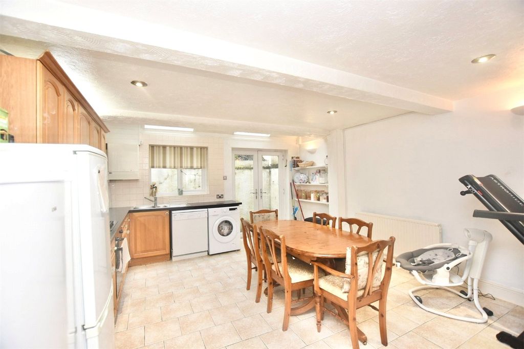 Property photo 3 of 14 Kitchen Diner