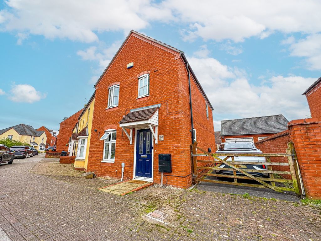 Property photo 1 of 15 4956753