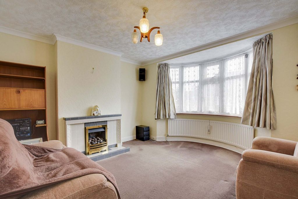 Property photo 2 of 29